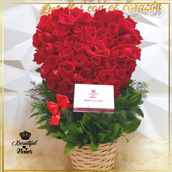 68 Corazón en rosas