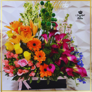 PAGINA PRODUC (4) Arreglo Floral Premium Multicolor en Base Rectangular – Diseño Exclusivo